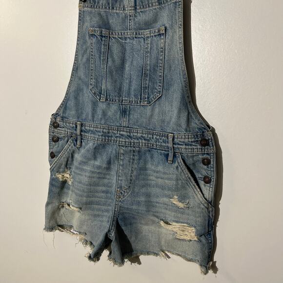 NWT Abercrombie&Fitch Denim Distressed‎ Shorts Denim Overalls Blue Wash Womans S - Picture 2 of 7